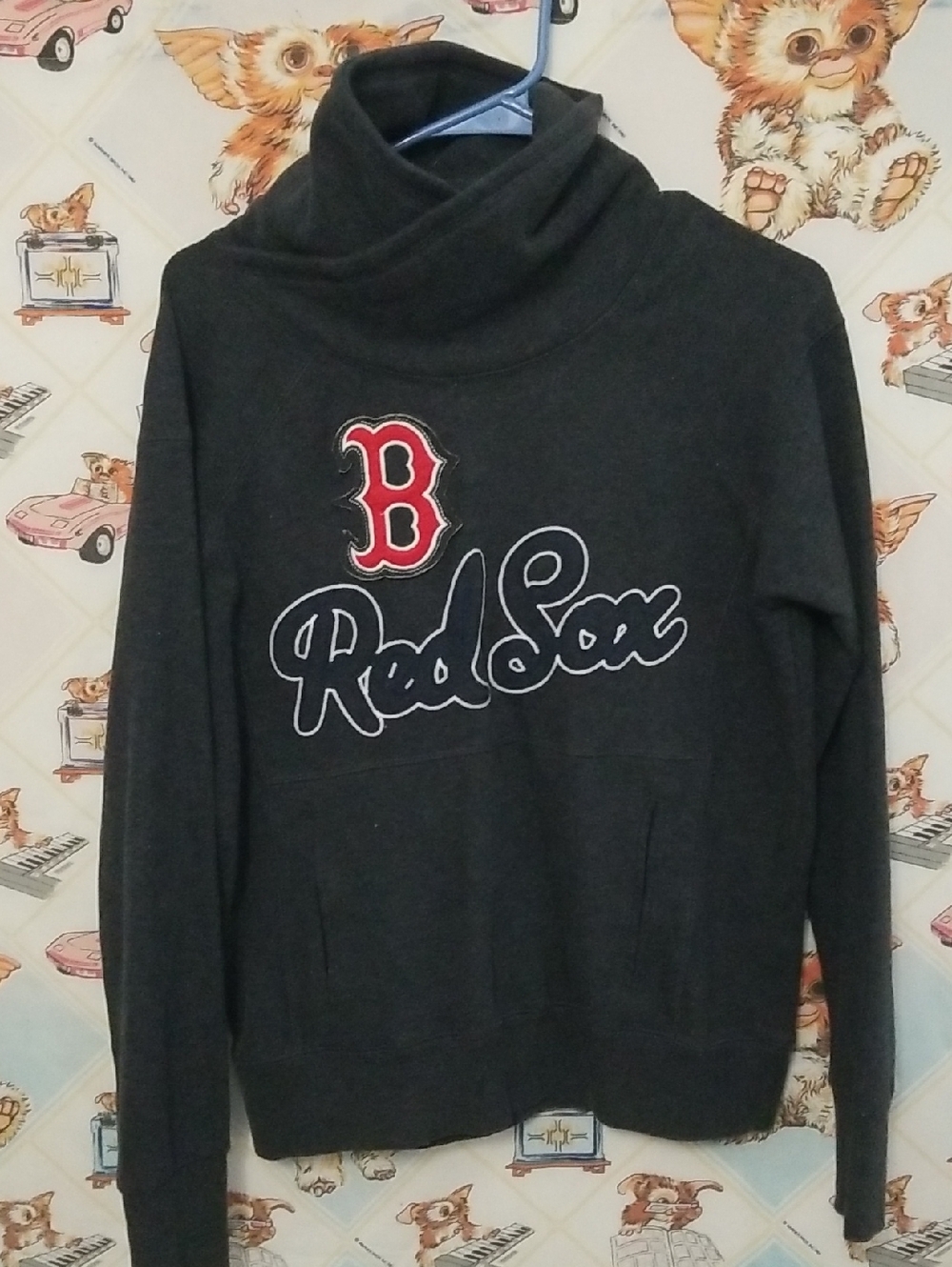 G-III 4 Her By Carl Banks Gray Red Socks Sweatshirt Size M